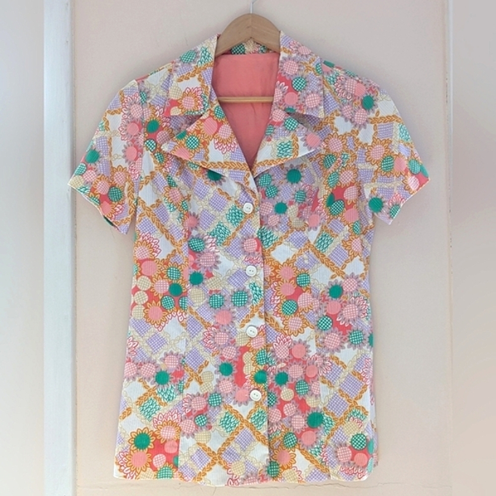 Vintage 70's short sleeve blouse button down floral wide collar small/medium